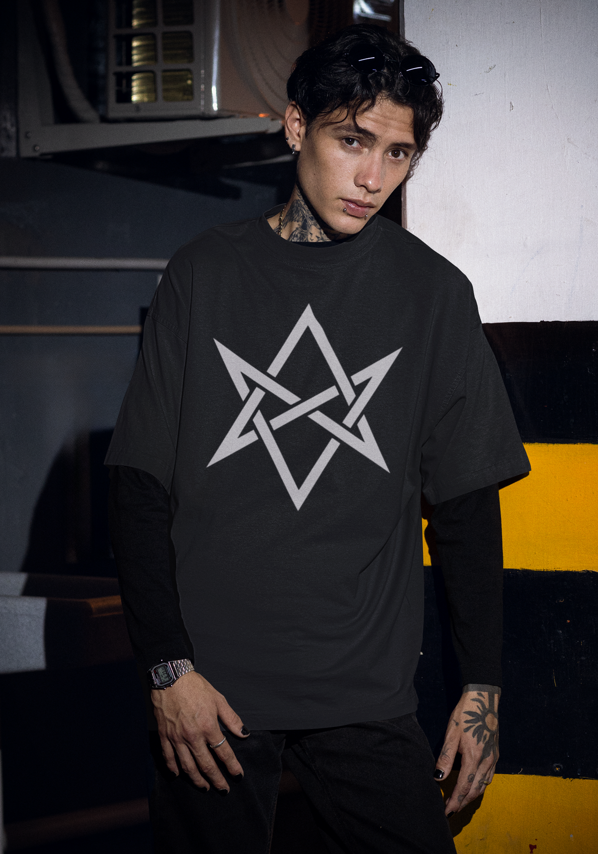 UNICURSAL HEXAGRAM - OVERSIZED T-Shirt