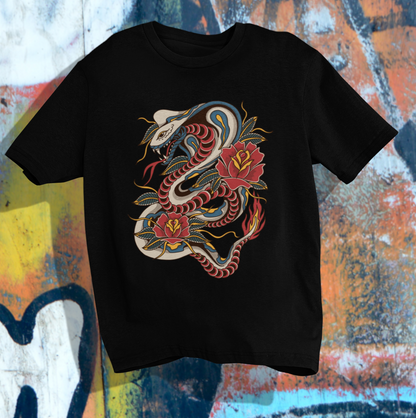 WILD COIL SNAKE & ROSES – OVERSIZED T-Shirt (Black)