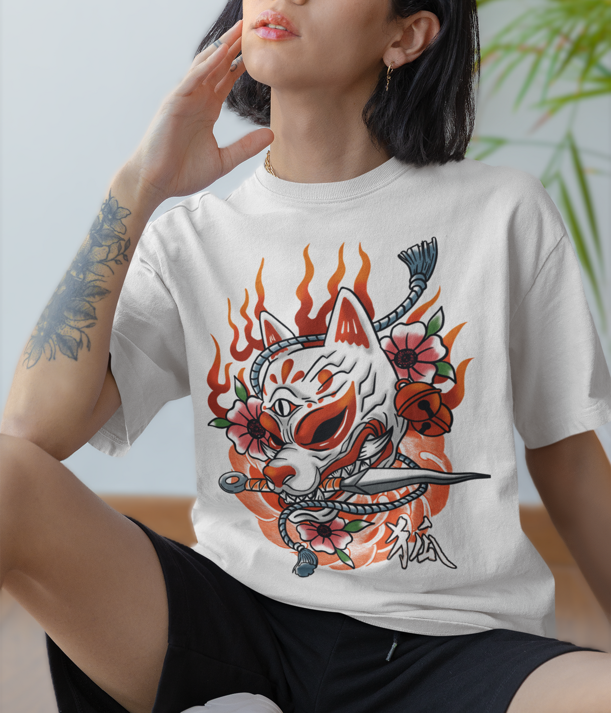 FOXFIRE KITSUNE BLADE - OVERSIZED T-Shirt (White)
